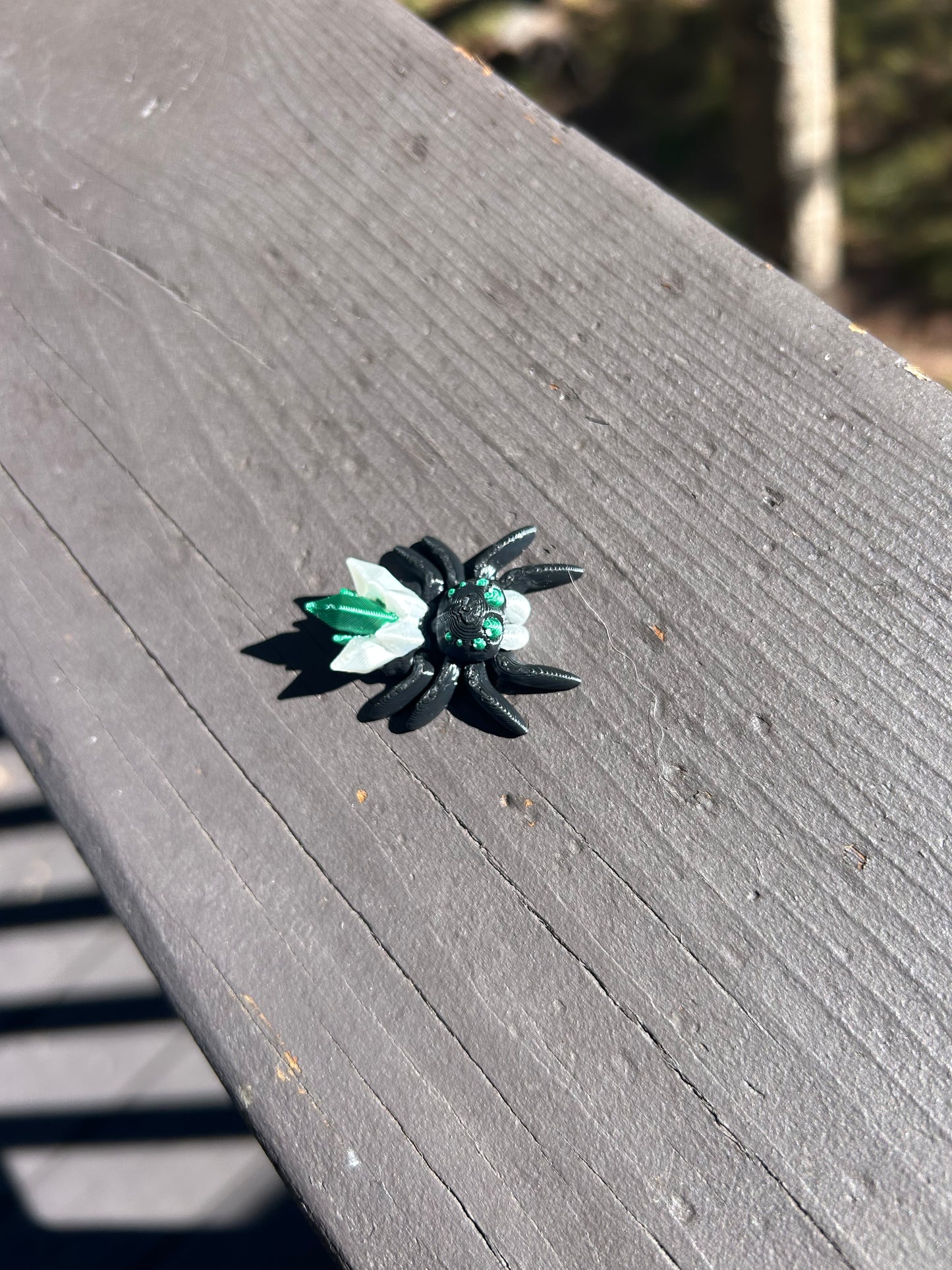 Magnetic Articulated Crystal Spiders