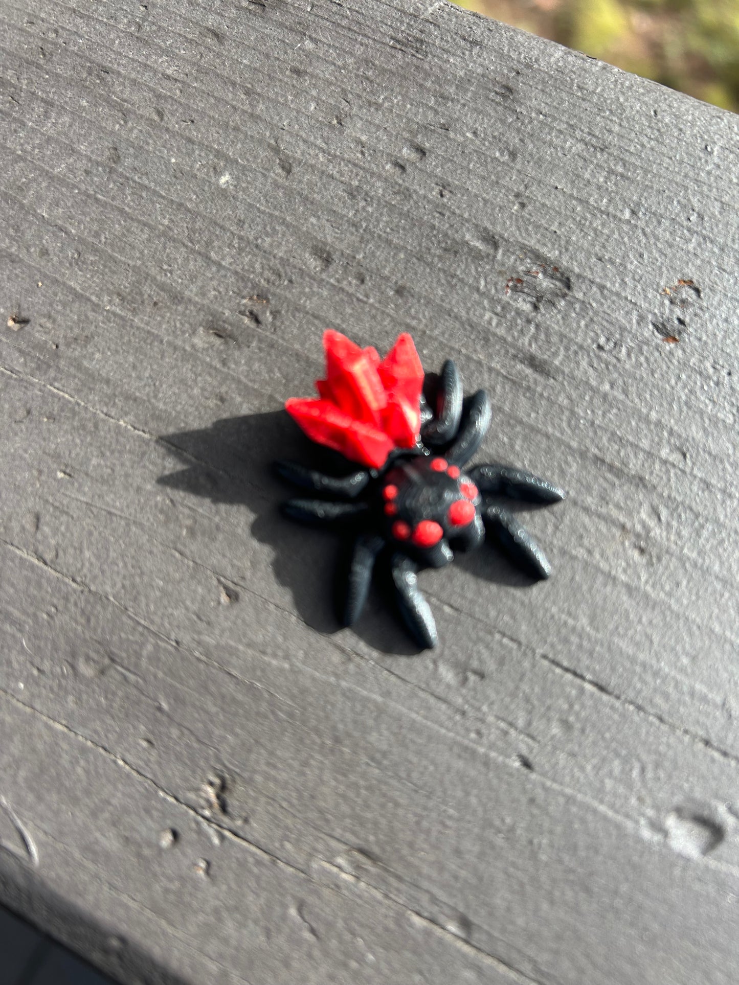 Magnetic Articulated Crystal Spiders