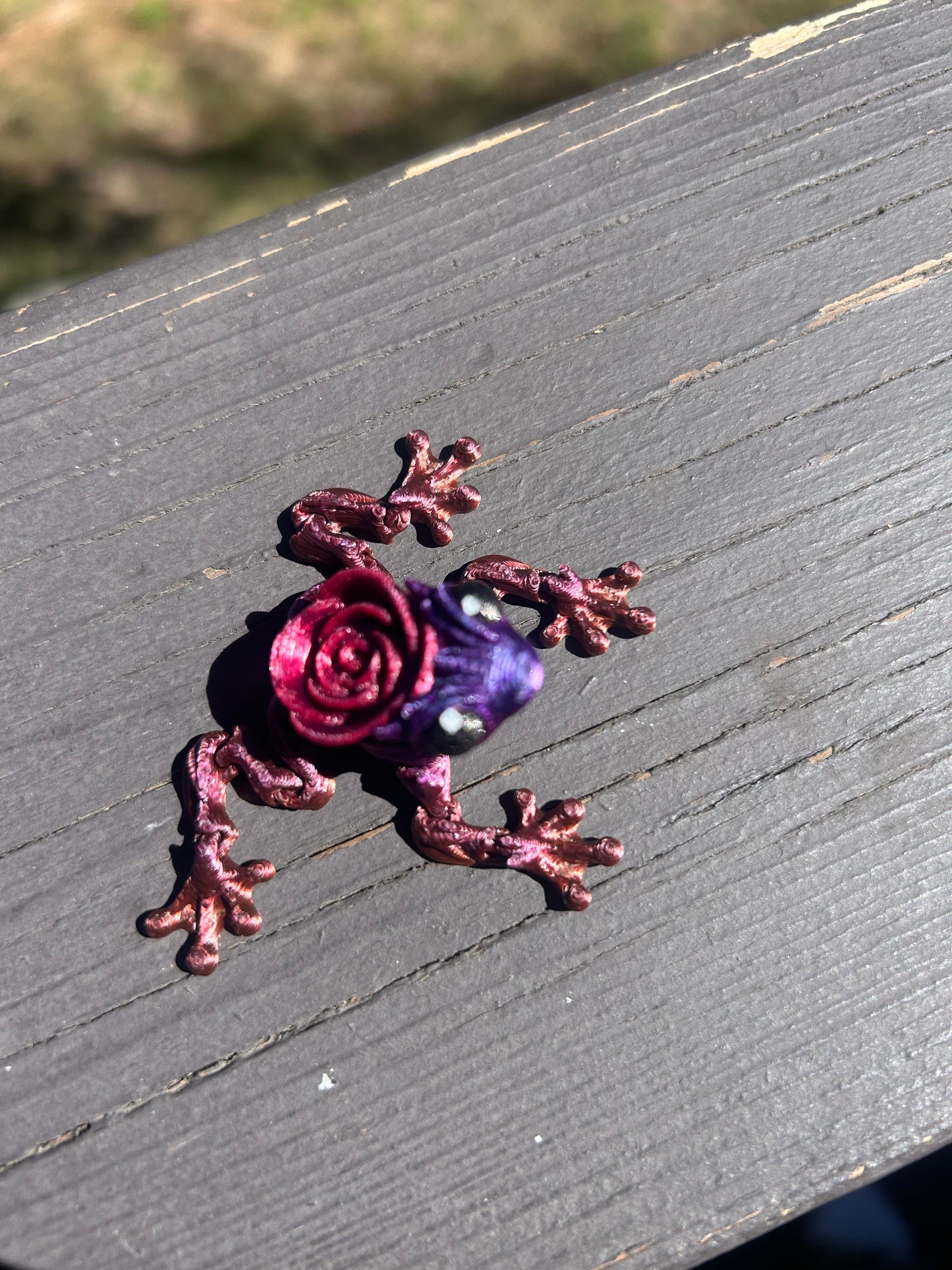 Tiny Rose Frog Magnet