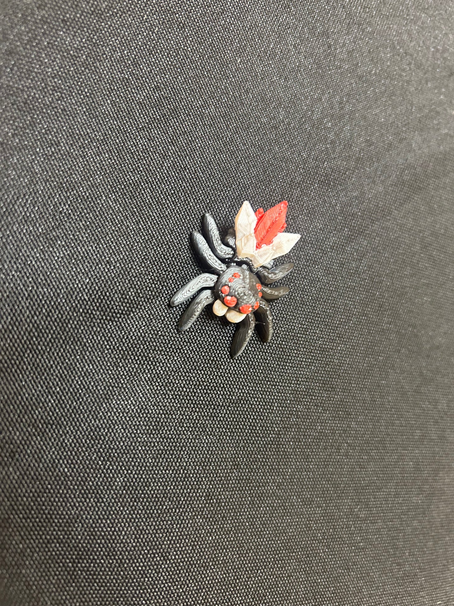 Magnetic Articulated Crystal Spiders